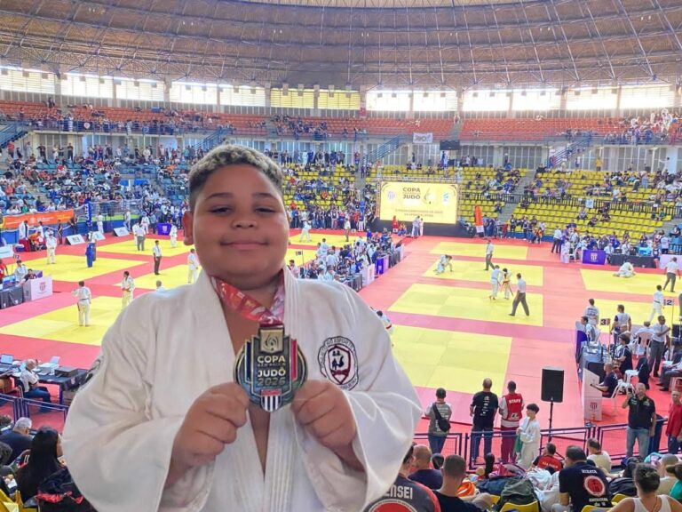 Judoca conquista medalha em competição considerada a maior da modalidade