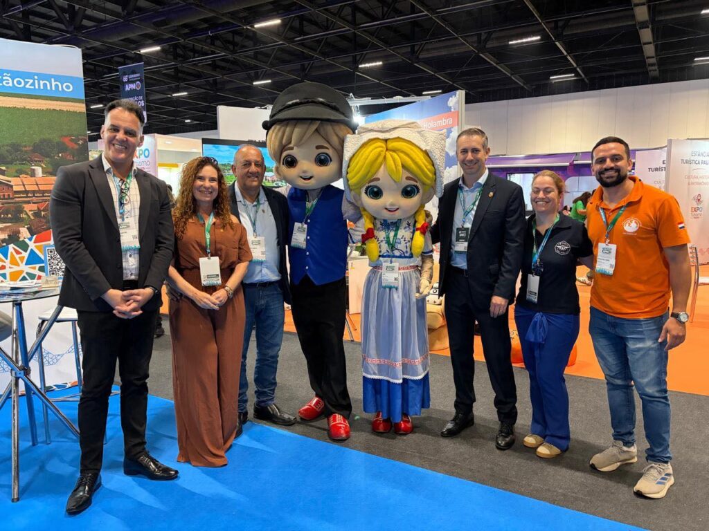 Holambra apresenta atrativos do município na Expo Turismo Paulista em São Paulo