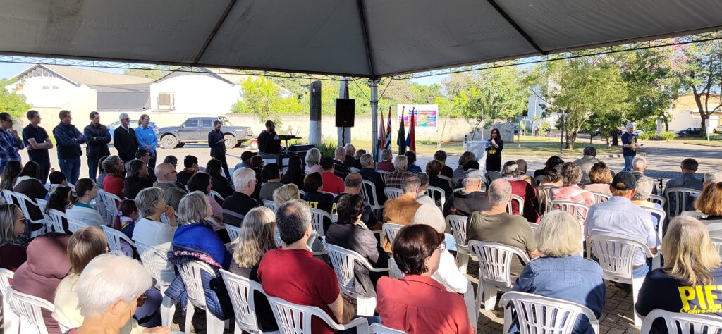 Voluntários são homenageados em encontro marcado por emoção e reconhecimento