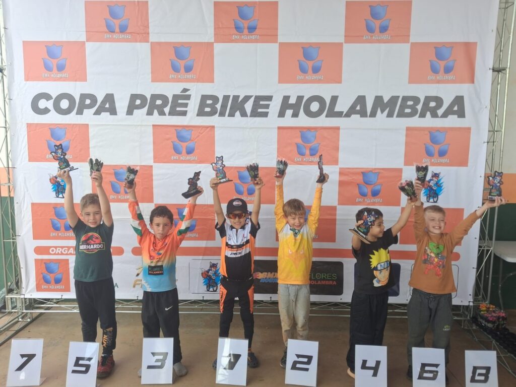 BMX reúne cerca de 50 crianças em etapa da Copa Pré Bike em Holambra