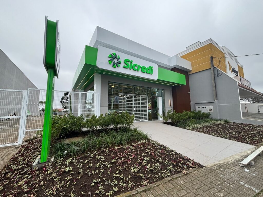 Sicredi inaugura agência no bairro São Lourenço em Curitiba